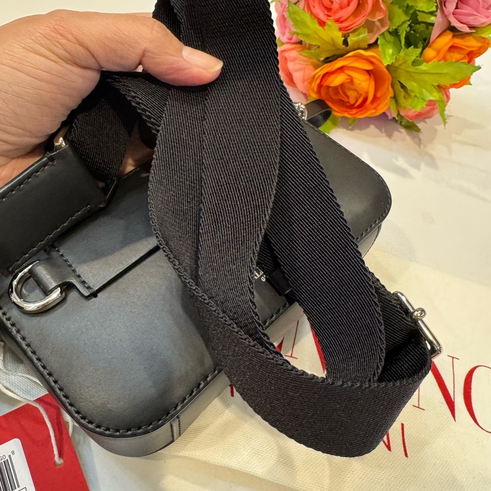 New & Authentic Valentino Garavani crossbody/belt bag - Picture 10 of 13